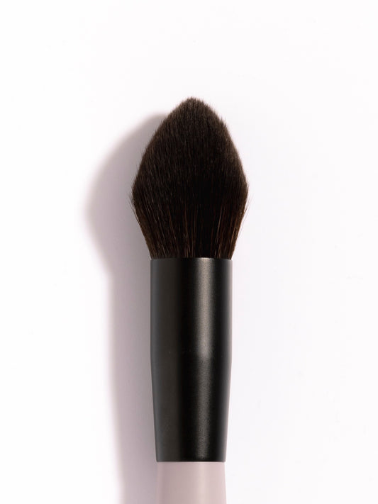 Untitled No 1 Jo Leversuch full powder makeup brush with synthetic hair  