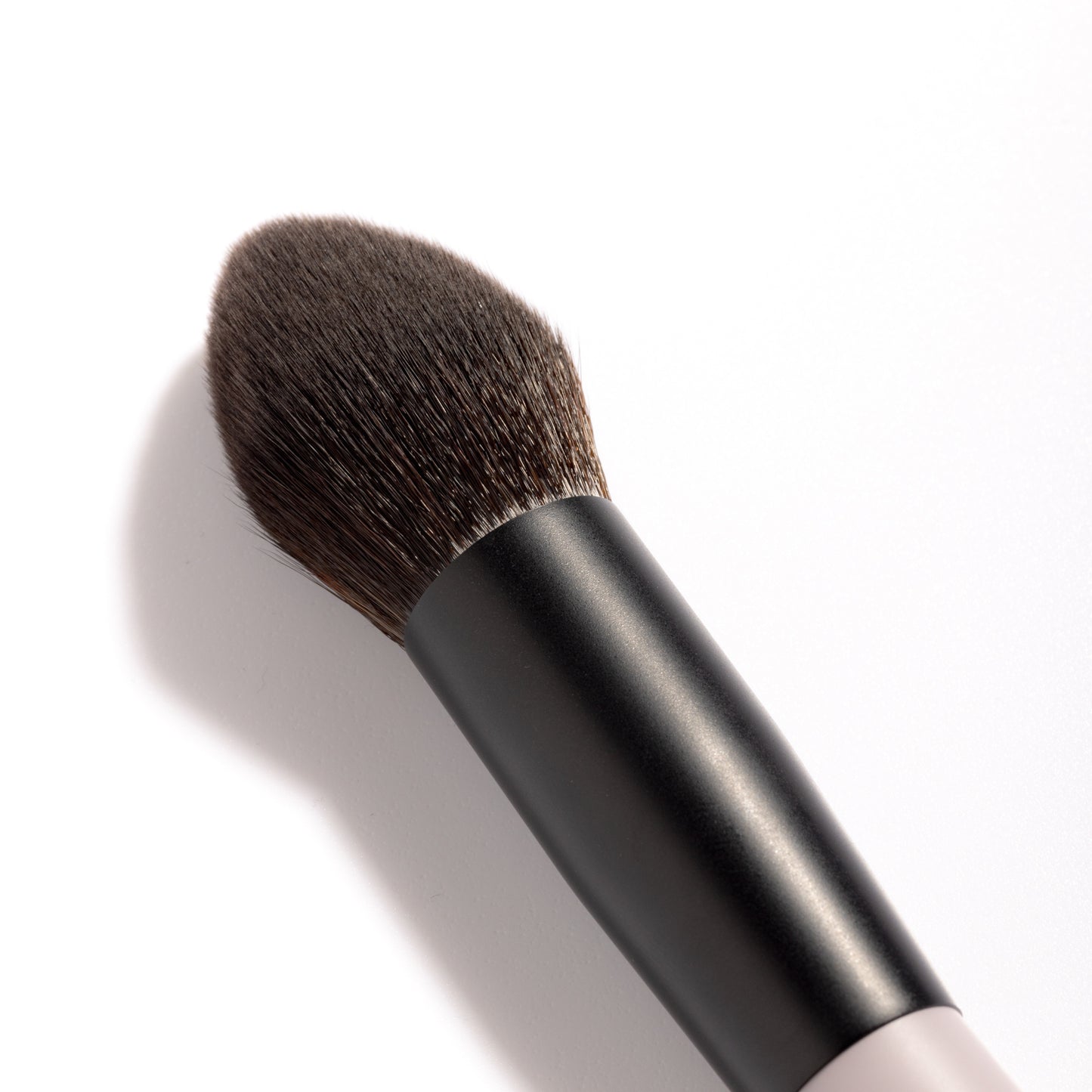 Untitled No 1 Jo Leversuch full powder makeup brush with synthetic hair  